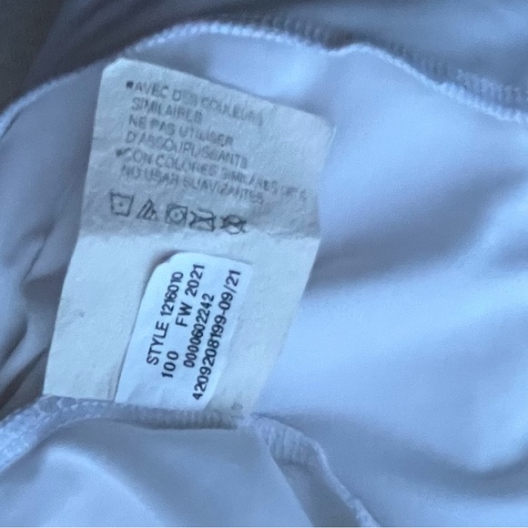 UNDER ARMOUR TACTICAL WHITE VNECK COMPRESSION SHIRT W/ SHORT SLEEVES - Picture 9 of 9